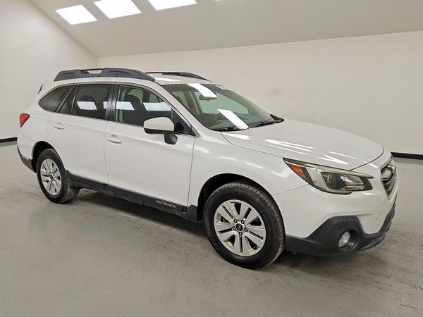 2018 SUBARU OUTBACK Premium