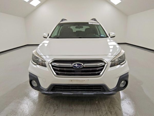2018 SUBARU OUTBACK Premium