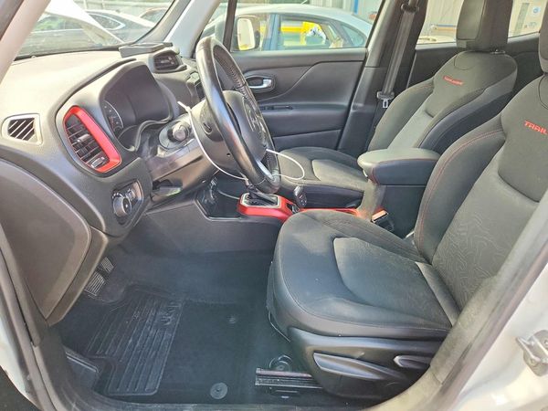 2018 JEEP RENEGADE Trailhawk