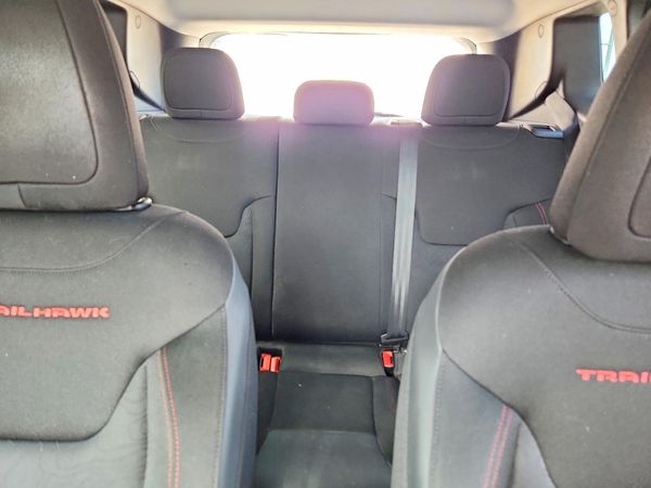 2018 JEEP RENEGADE Trailhawk