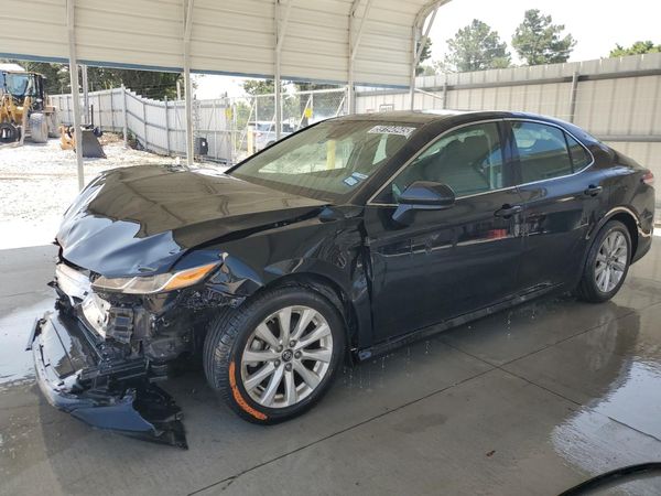 2019 TOYOTA CAMRY L/LE/SE/XLE — Front 3/4