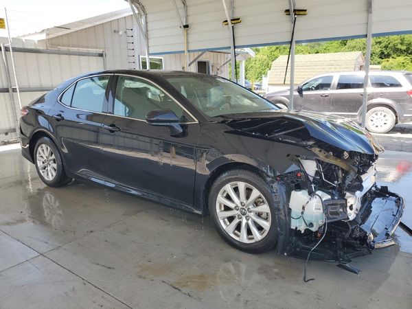 2019 TOYOTA CAMRY L/LE/SE/XLE — Passenger 3/4