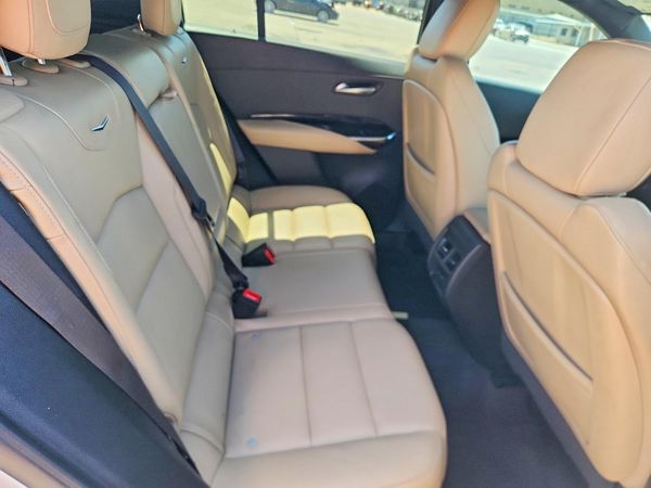 2024 CADILLAC XT4 Luxury