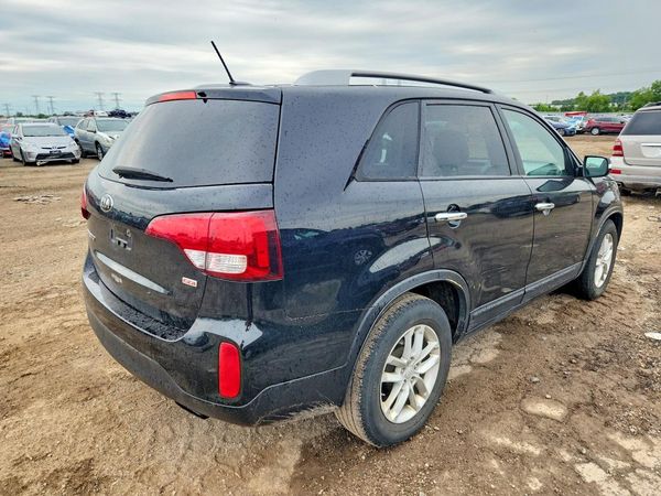2014 KIA SORENTO Base/ LX