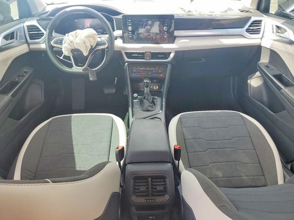 2025 VOLKSWAGEN TAOS