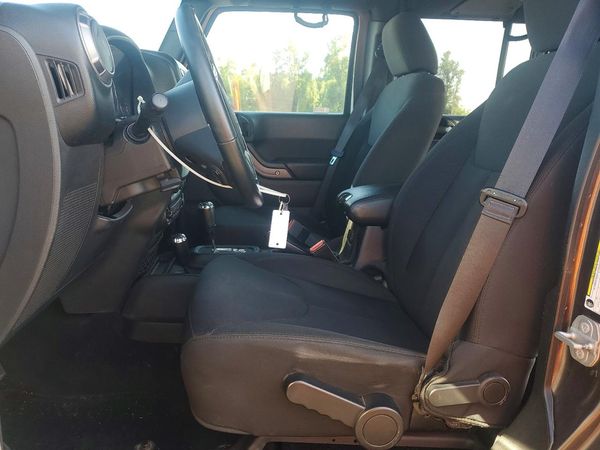 2017 JEEP WRANGLER UNLIMITED SPORT 4X4