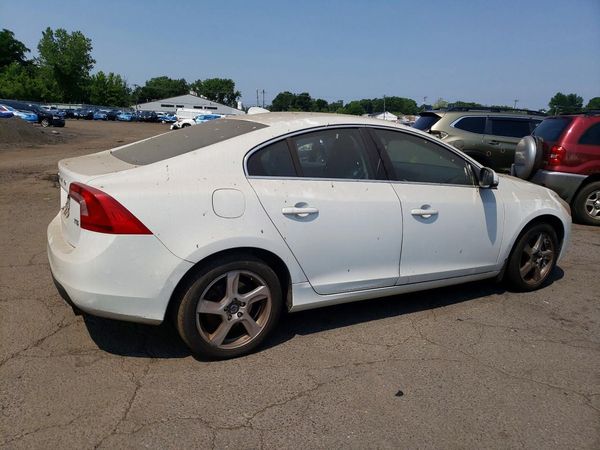 2012 VOLVO S60