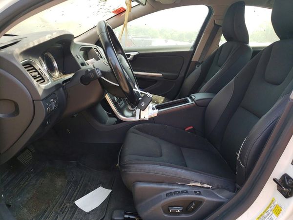 2012 VOLVO S60