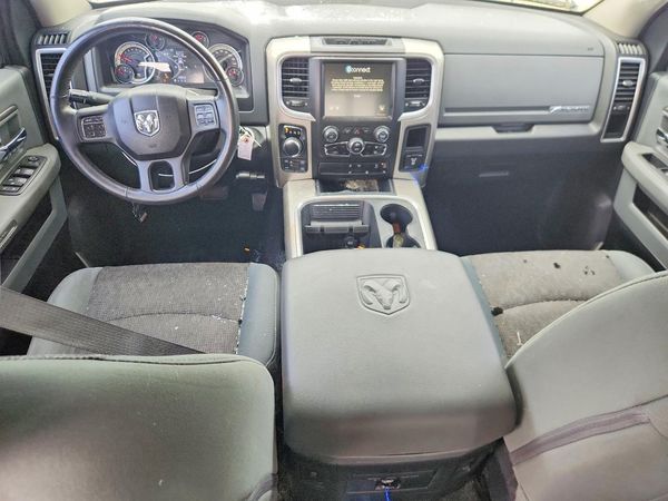 2016 RAM 1500 SLT