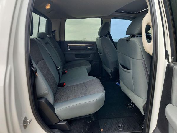 2016 RAM 1500 SLT