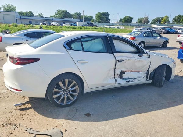 2021 MAZDA 3
