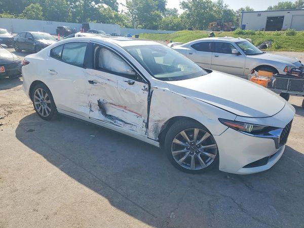 2021 MAZDA 3