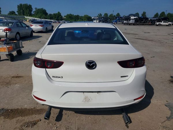 2021 MAZDA 3