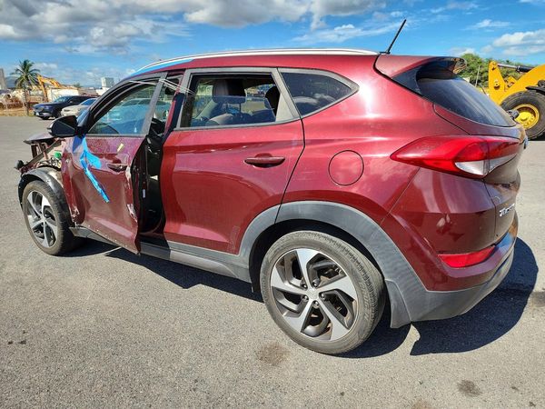 2016 HYUNDAI TUCSON