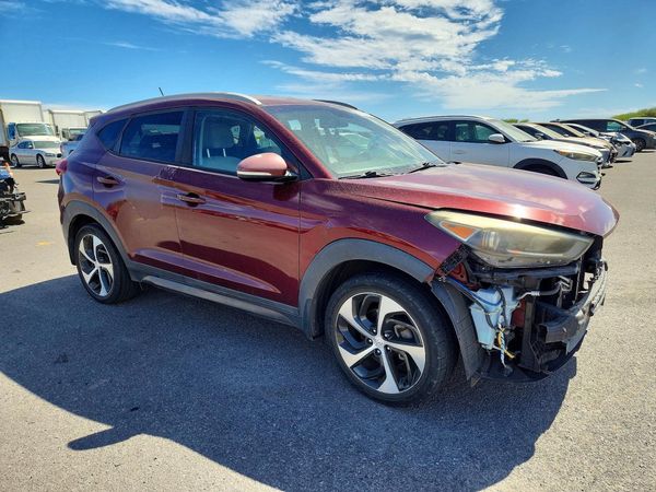 2016 HYUNDAI TUCSON