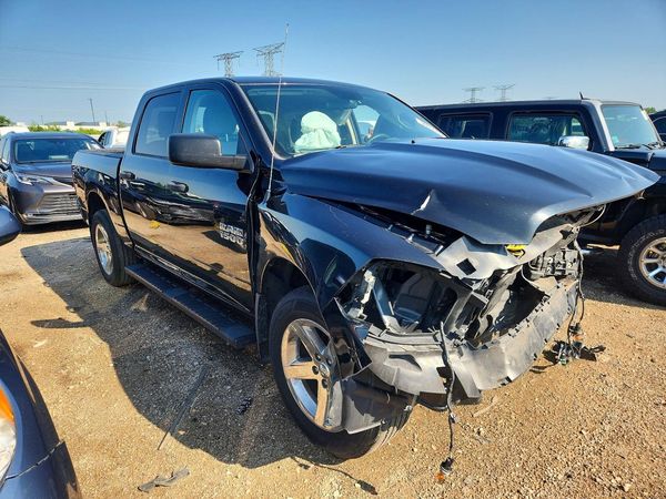 2018 RAM 1500 ST