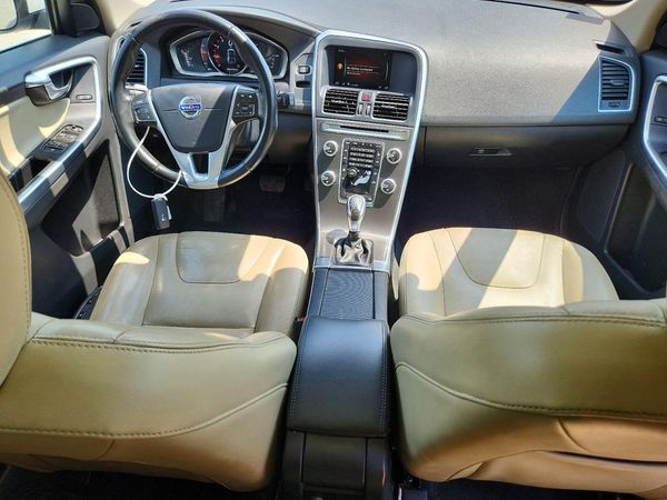 2016 VOLVO XC60