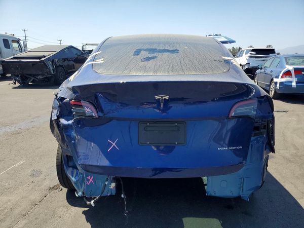 2024 TESLA MODEL Y