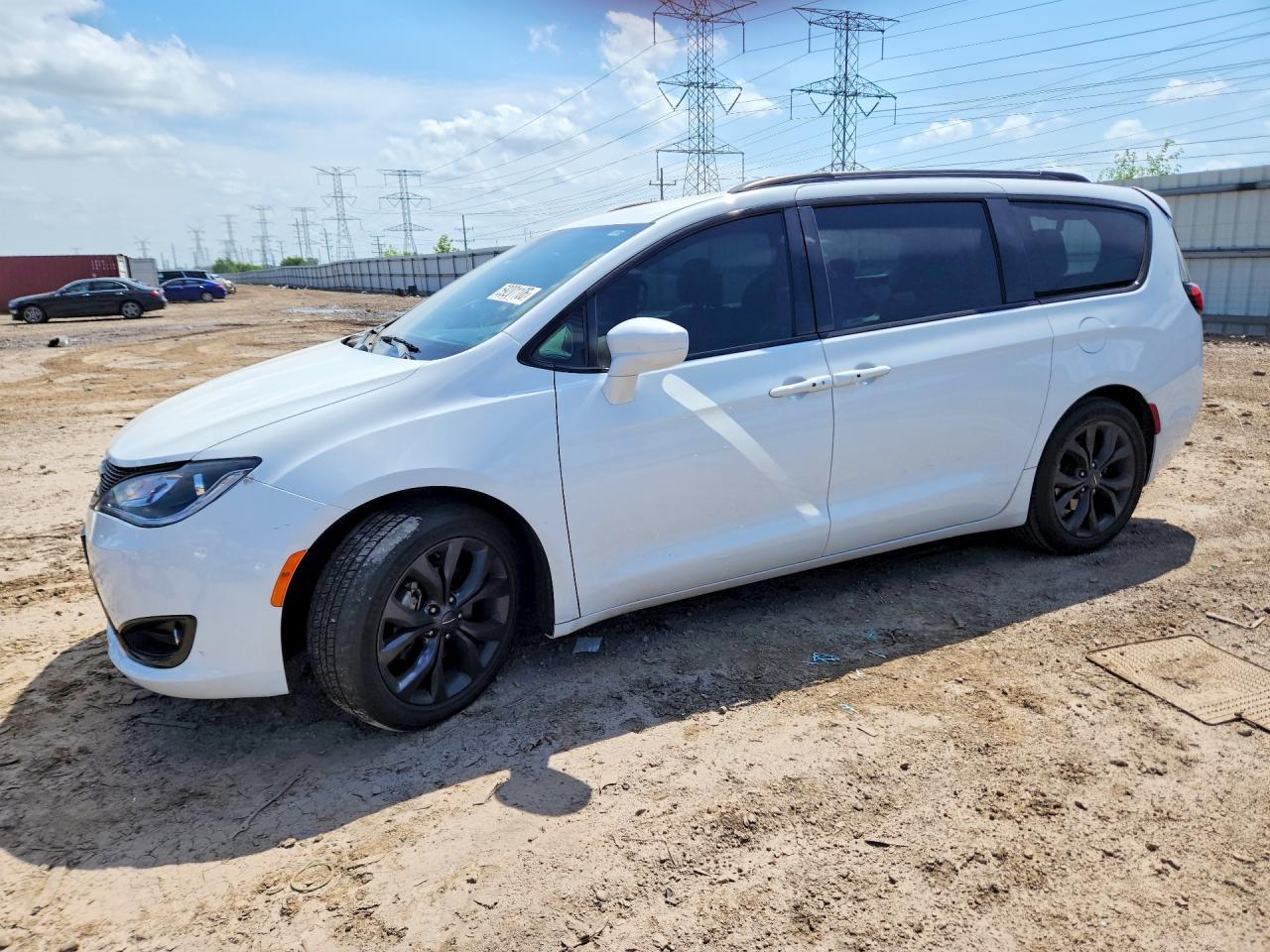 2019 CHRYSLER PACIFICA Touring L Plus