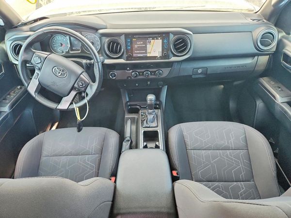 2016 TOYOTA TACOMA