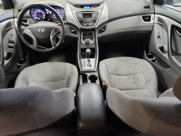 2013 HYUNDAI ELANTRA