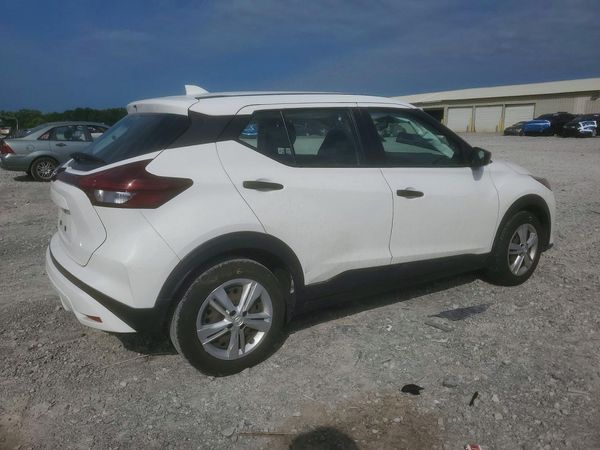 2022 NISSAN KICKS S