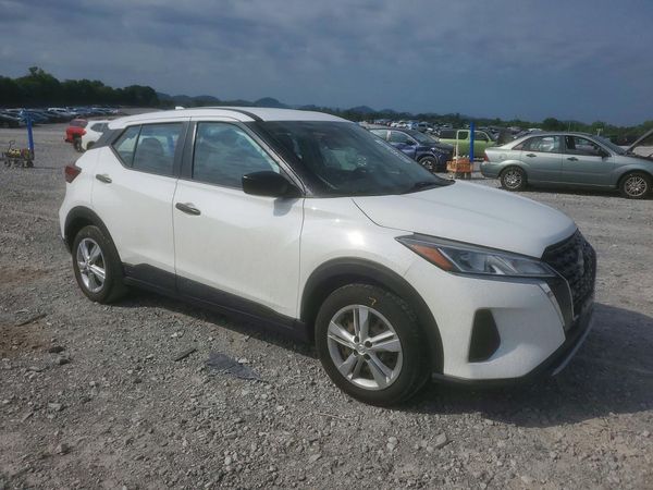 2022 NISSAN KICKS S