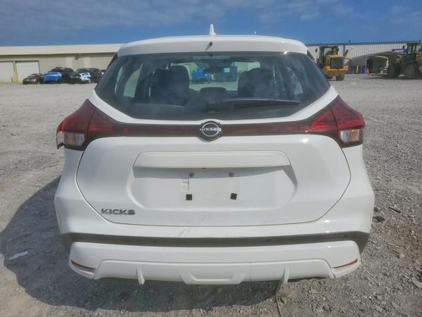 2022 NISSAN KICKS S