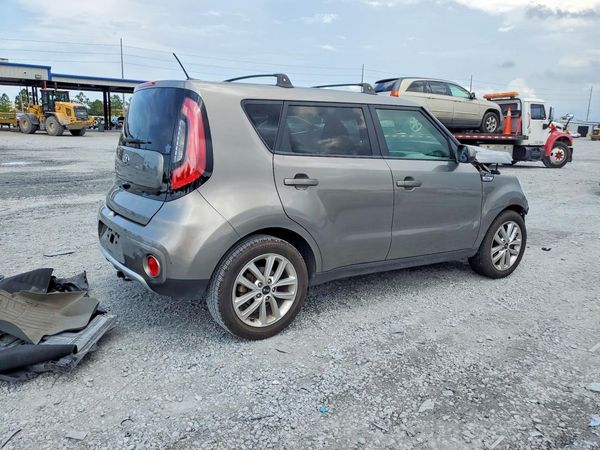 2017 KIA SOUL Plus