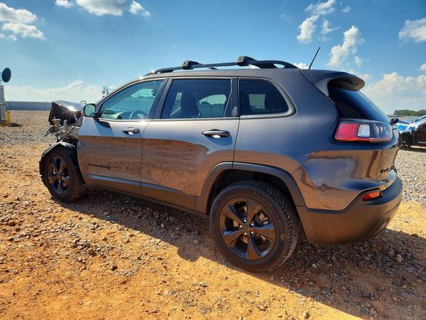 2019 JEEP CHEROKEE LATITUDE PLUS 4X4