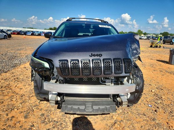 2019 JEEP CHEROKEE LATITUDE PLUS 4X4