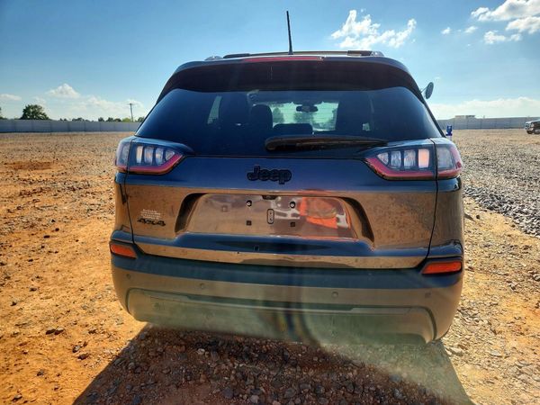 2019 JEEP CHEROKEE LATITUDE PLUS 4X4