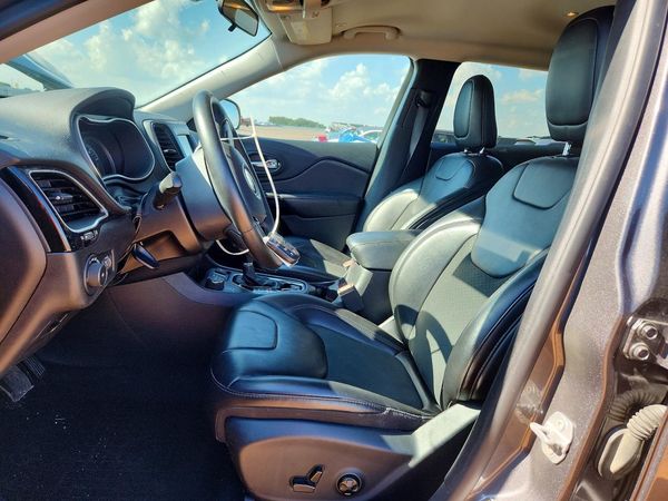 2019 JEEP CHEROKEE LATITUDE PLUS 4X4