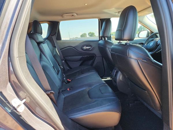 2019 JEEP CHEROKEE LATITUDE PLUS 4X4