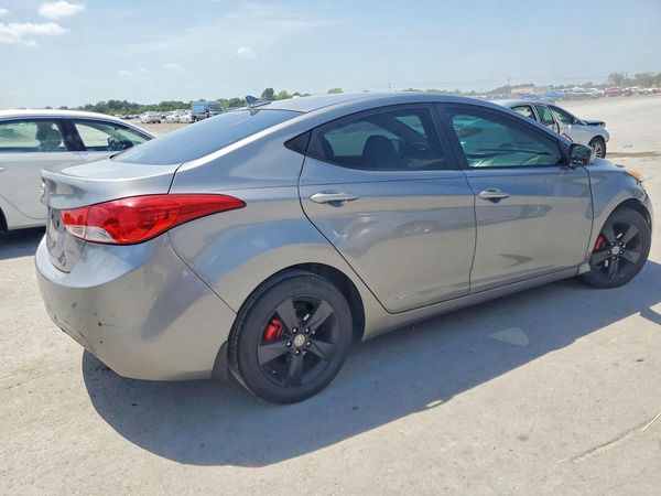 2012 HYUNDAI ELANTRA