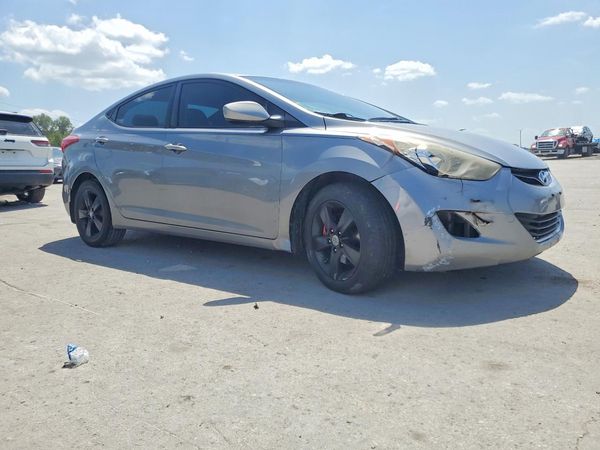 2012 HYUNDAI ELANTRA