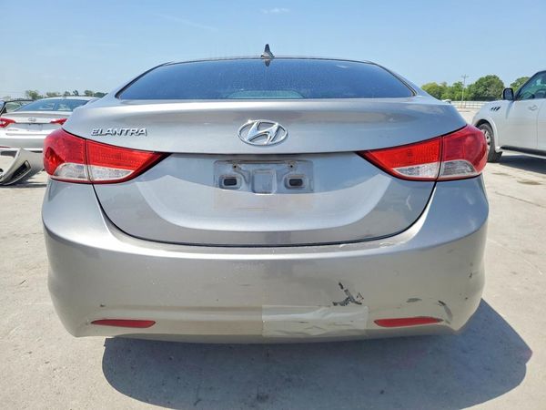 2012 HYUNDAI ELANTRA
