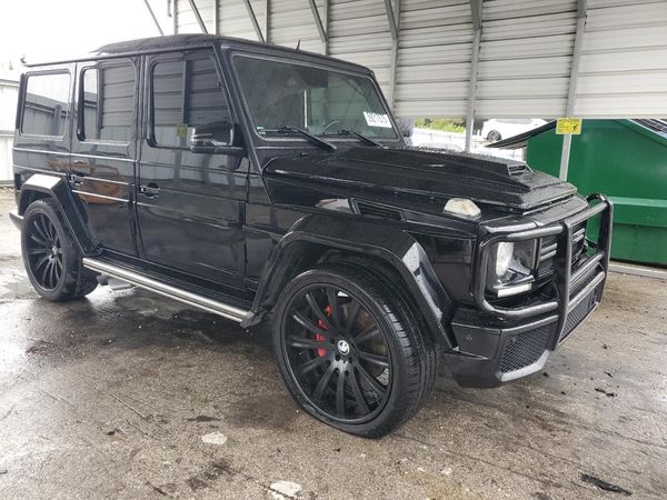 2015 MERCEDES-BENZ G G63 AMG 4-Matic — Passenger 3/4