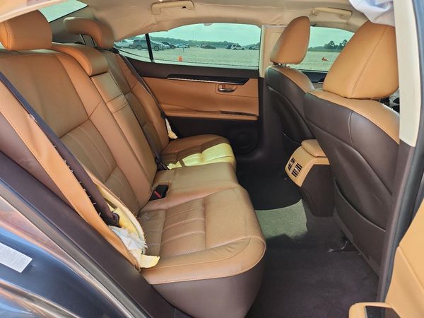 2016 LEXUS ES 350
