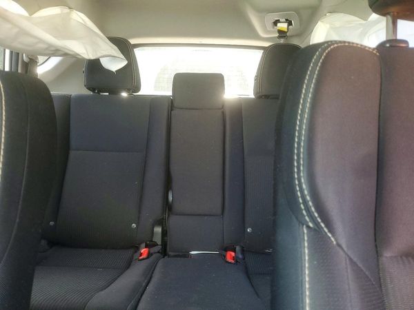 2015 TOYOTA RAV4 XLE (M Grade)