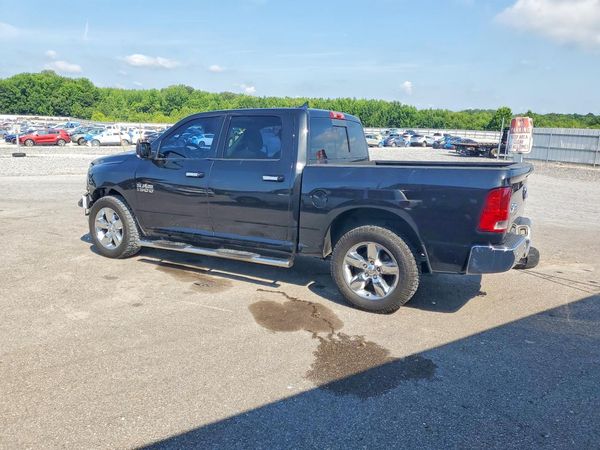 2016 RAM 1500 SLT
