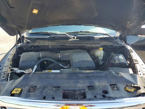 2016 RAM 1500 SLT