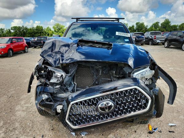 2019 TOYOTA TACOMA SR5