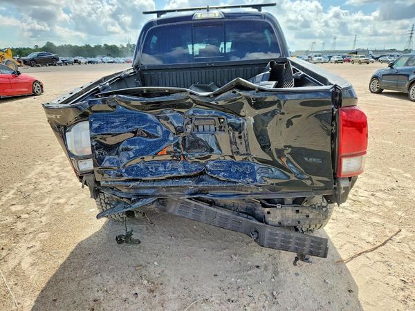 2019 TOYOTA TACOMA SR5
