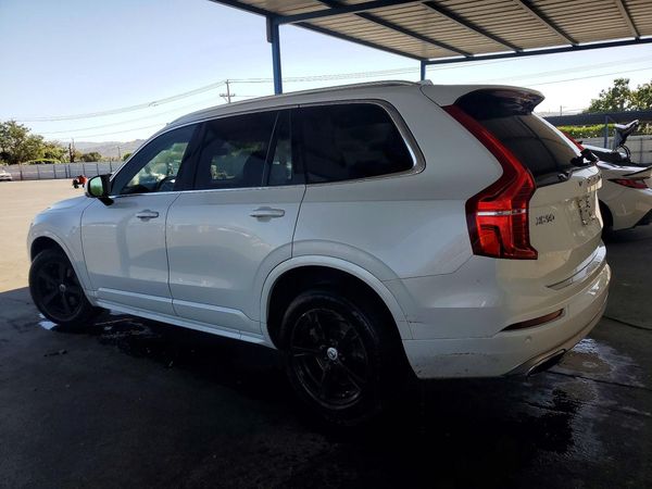 2020 VOLVO XC90 Momentum — DSRA