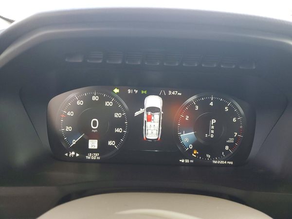 2020 VOLVO XC90 Momentum — ODOM