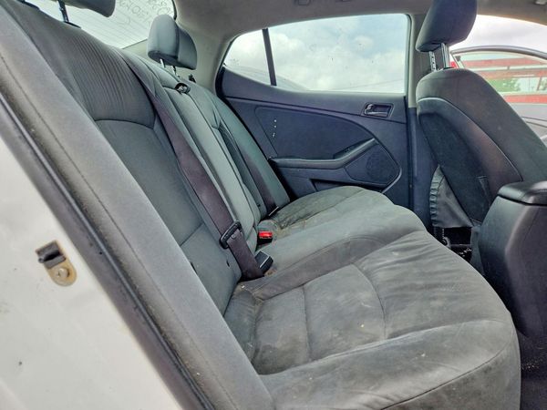 2015 KIA OPTIMA GL - Middle-low