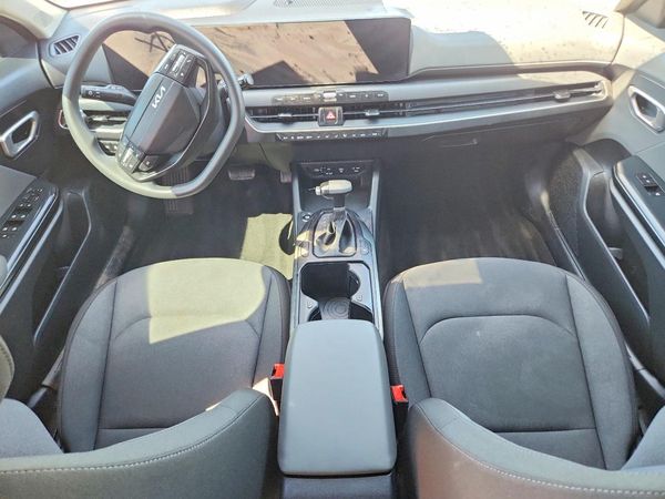 2026 KIA K4 LX, LXS