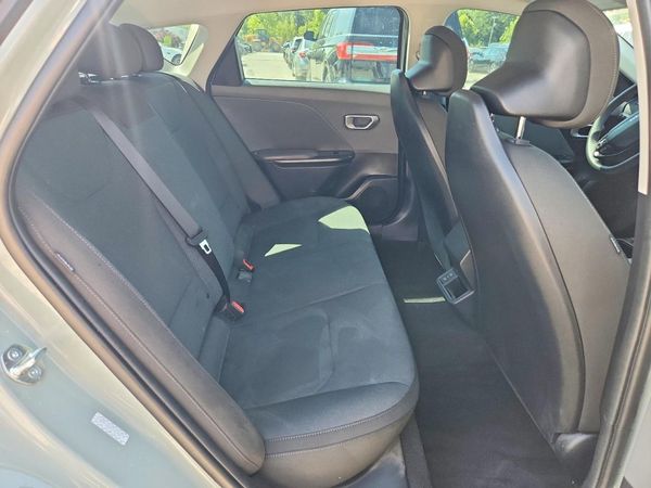 2026 KIA K4 LX, LXS