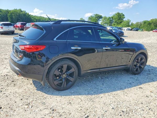 2016 INFINITI QX70